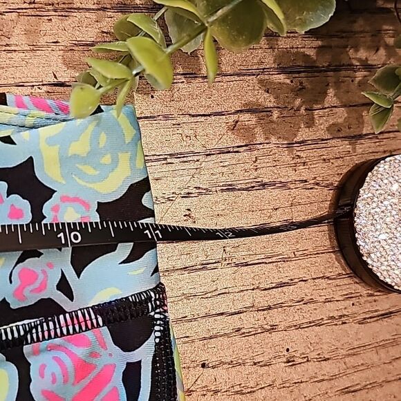 Girls size S floral Under Armour leggings NWOT - Picture 8 of 13